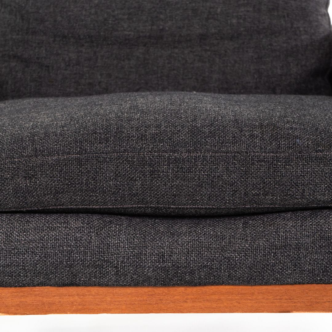 Model 500 Lounge Chair