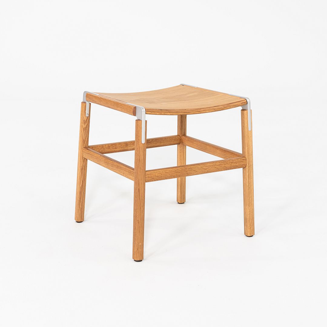 Shorty Backless Standard Chair