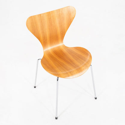 Series 7 Stacking Chair, Model 3107