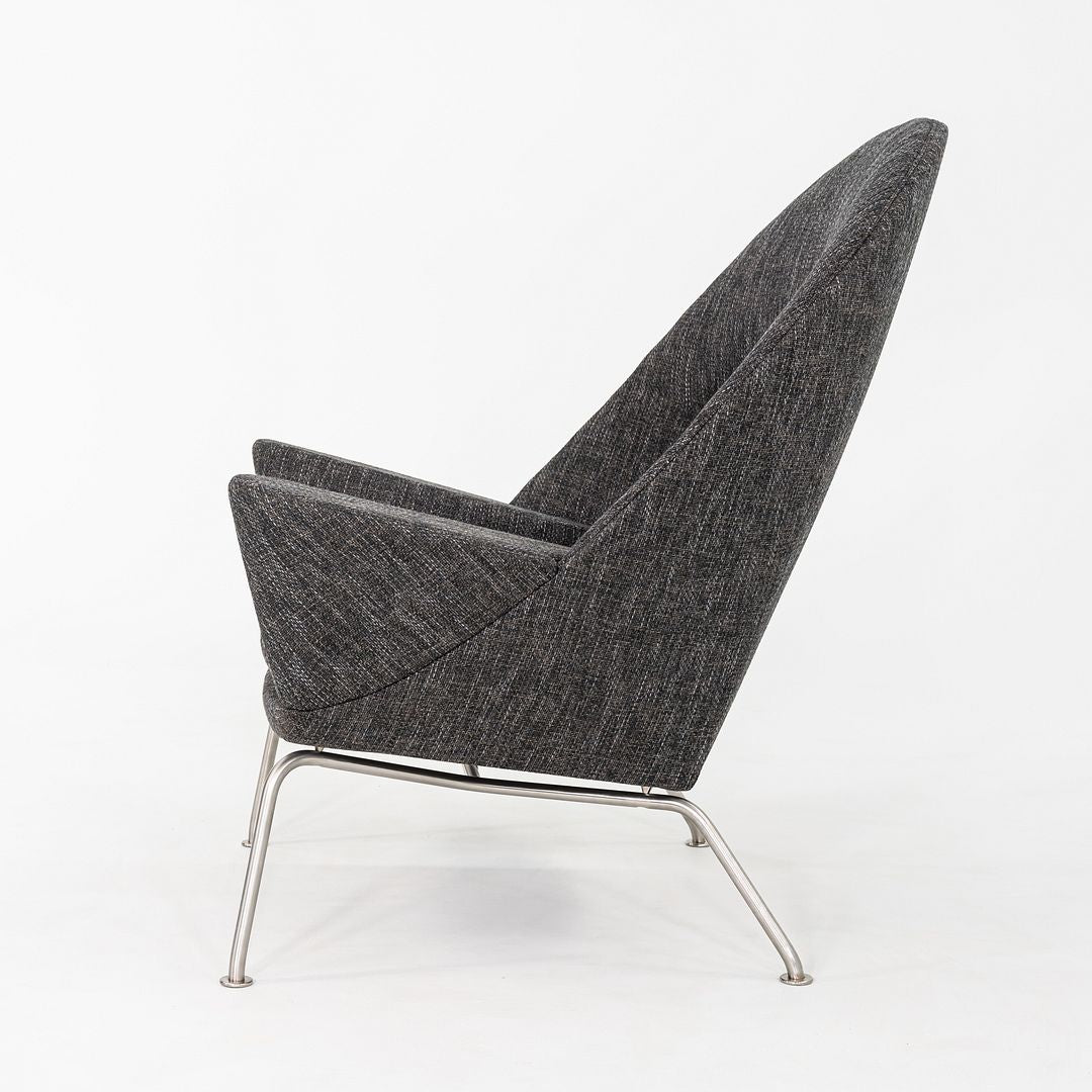 CH468 Oculus Lounge Chair and Ottoman