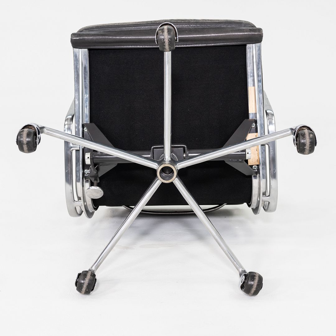 Soft Pad Management Chair, EA435