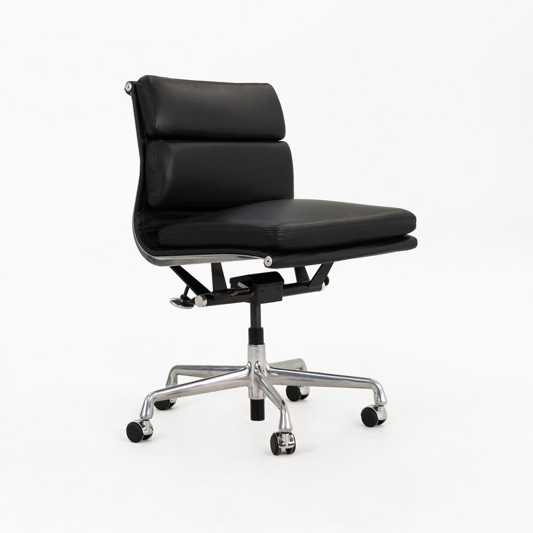 Aluminum Group Soft Pad Management Desk Chair, Model EA406