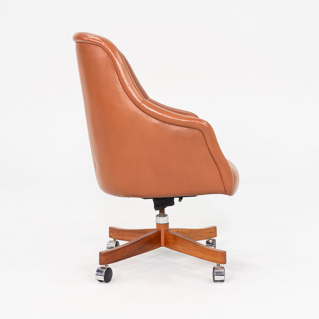 Executive Desk Chair