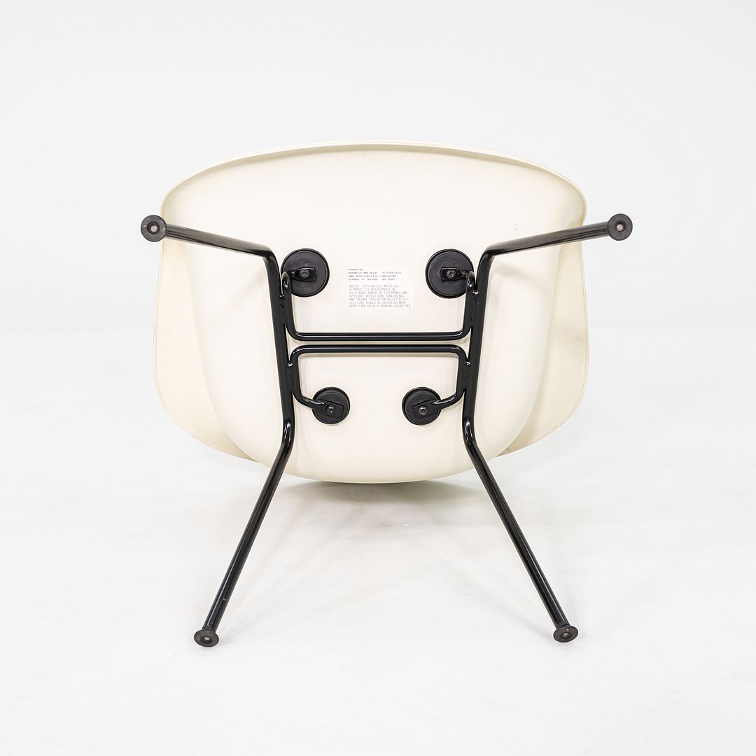 DAX Chair