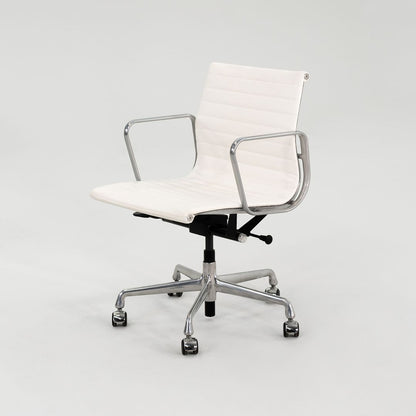 Aluminum Group Management Desk Chair, Model EA335