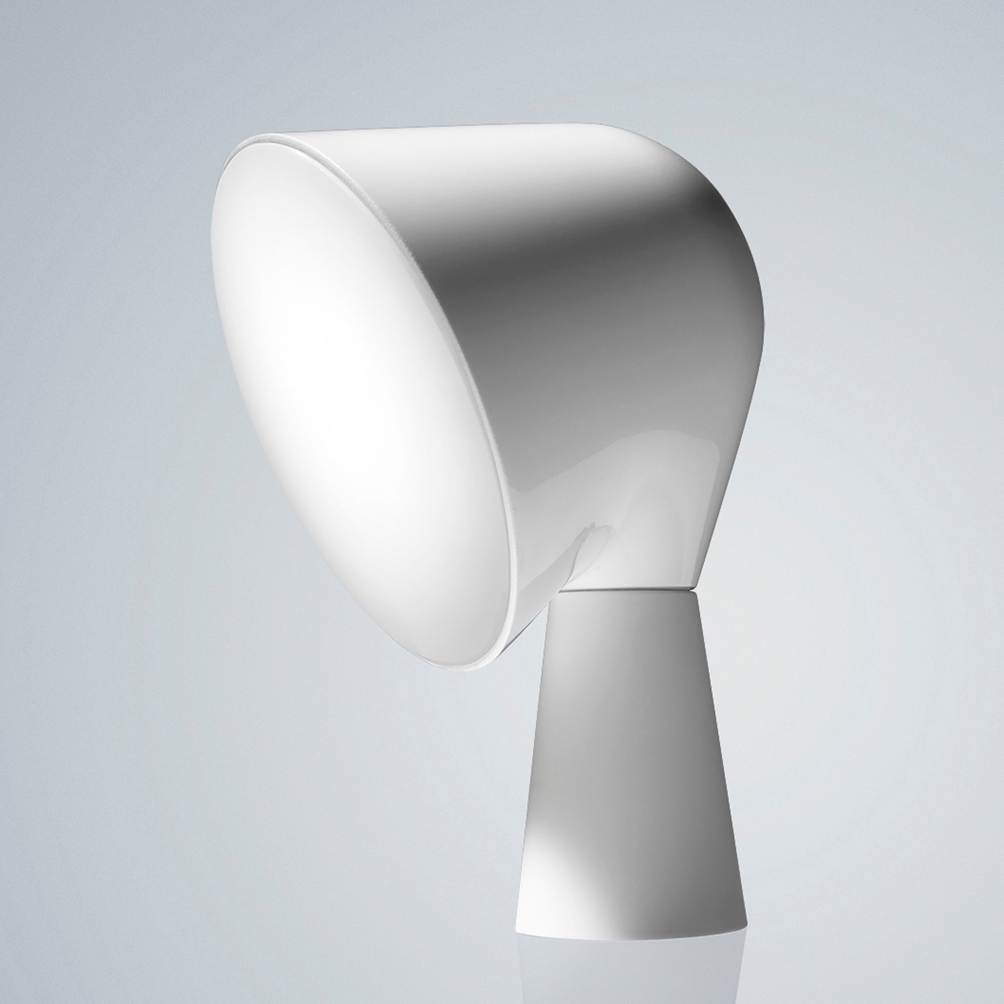 Binic Table Lamp