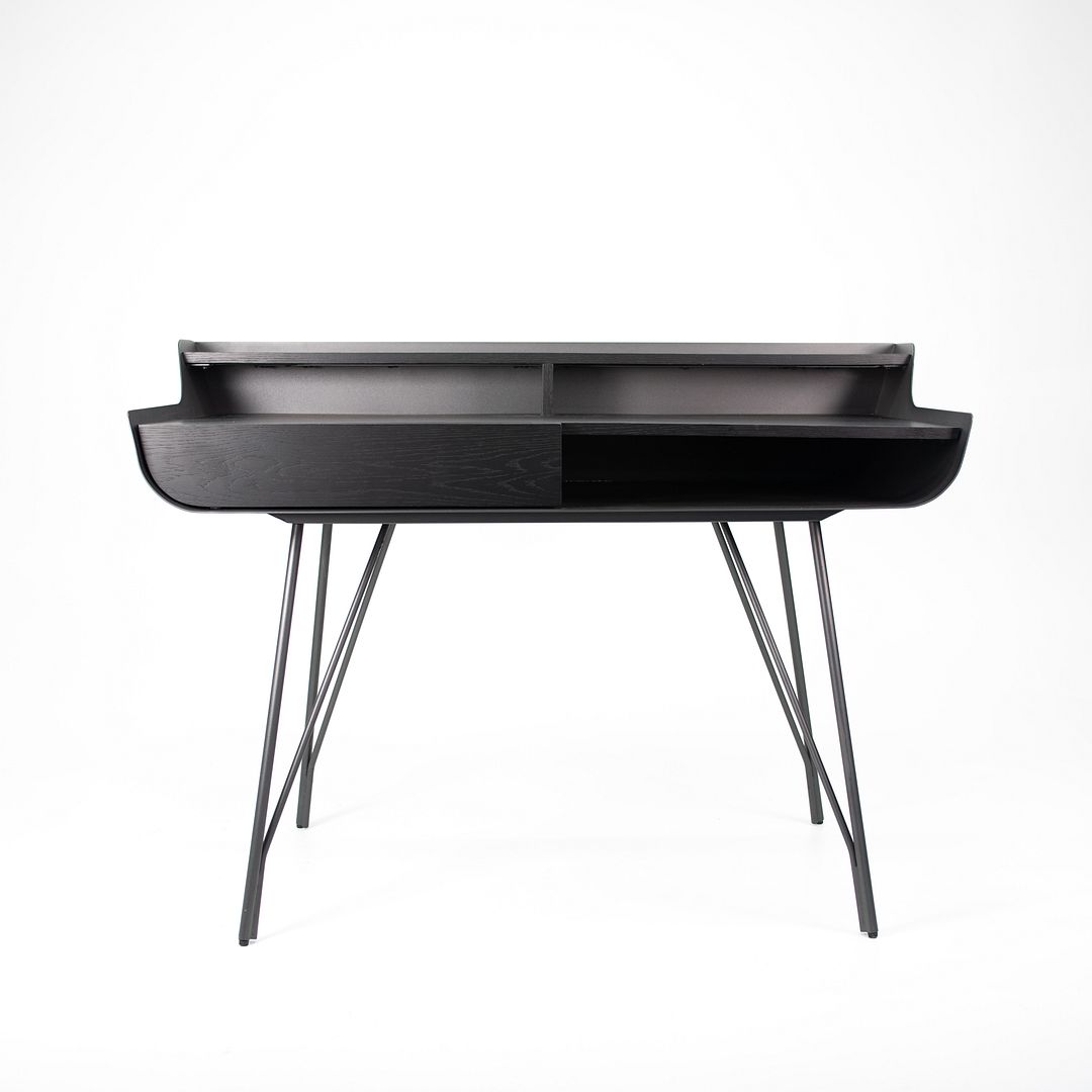 Noori Desk