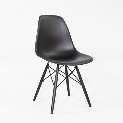DSW Chair