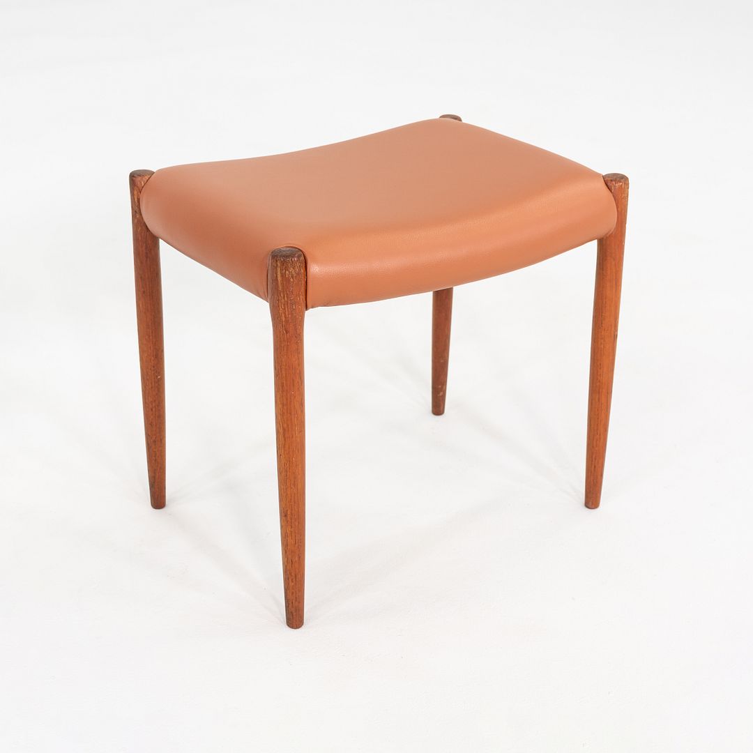 Moller 80A Stool