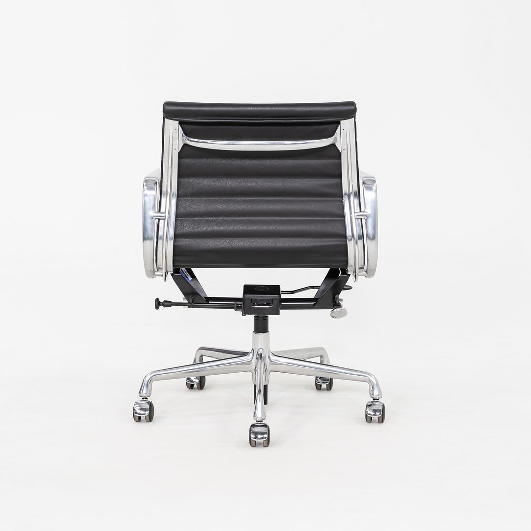 Aluminum Group Management Chair, Model EA335