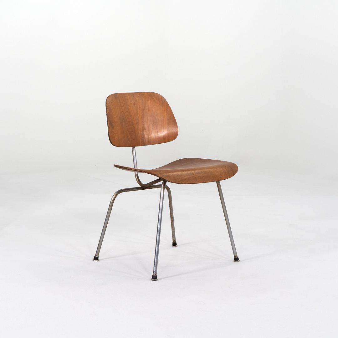DCM Chair