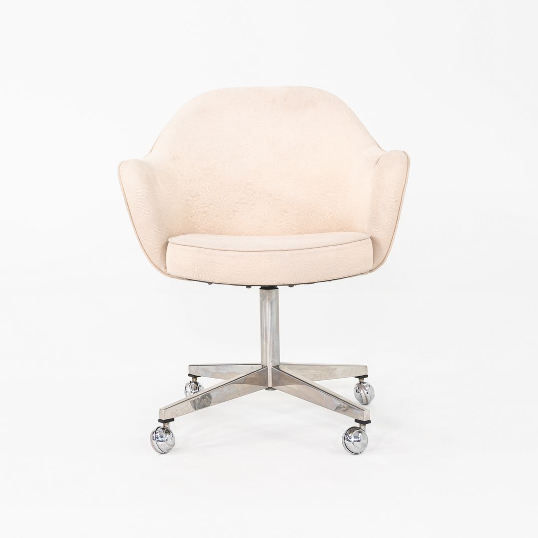 Saarinen Executive Armchair, Model 68