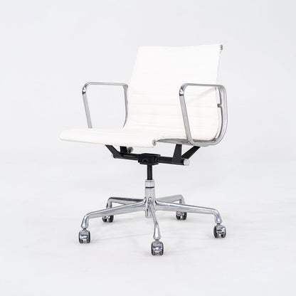 Aluminum Group Management Chair, Model EA335