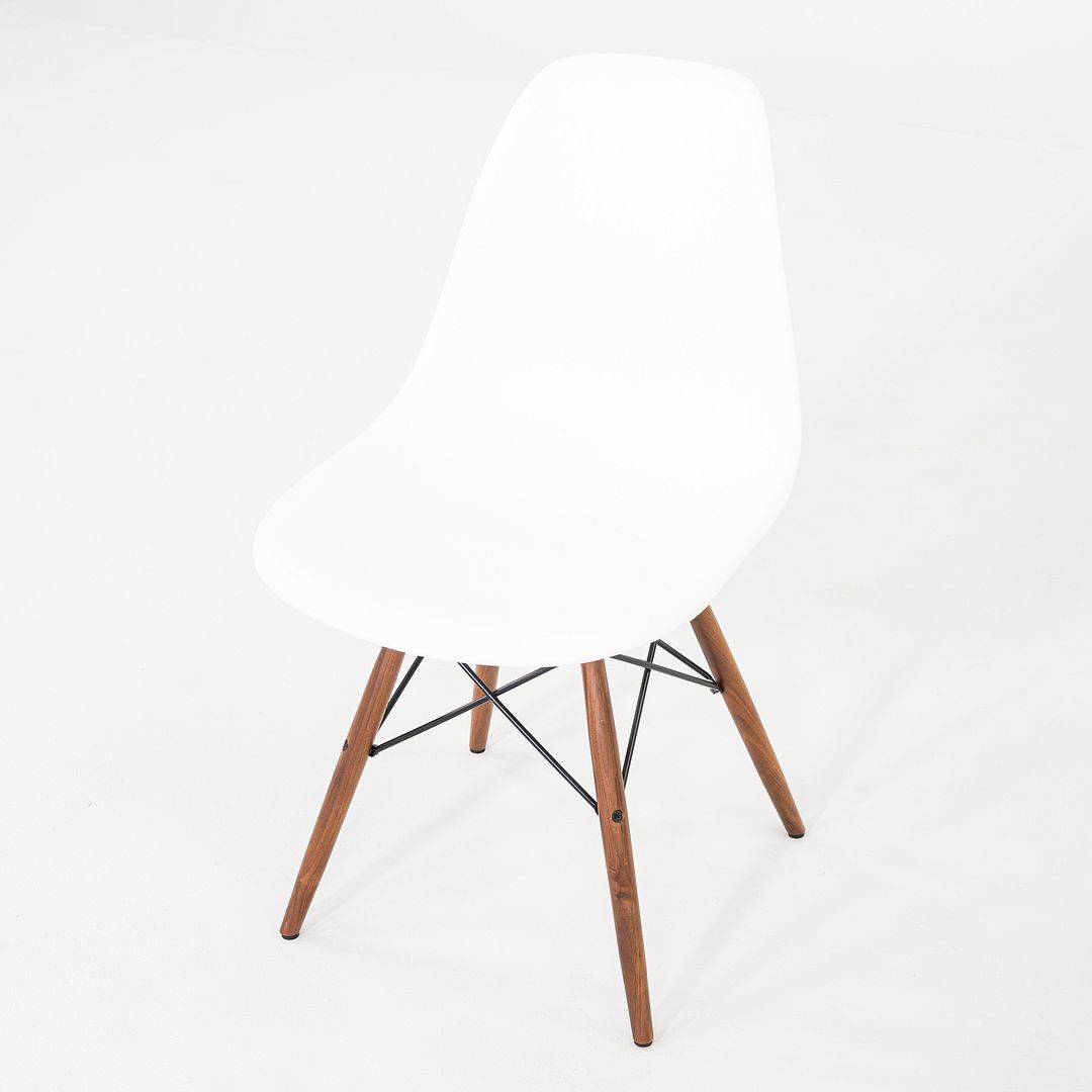 DSW Chair