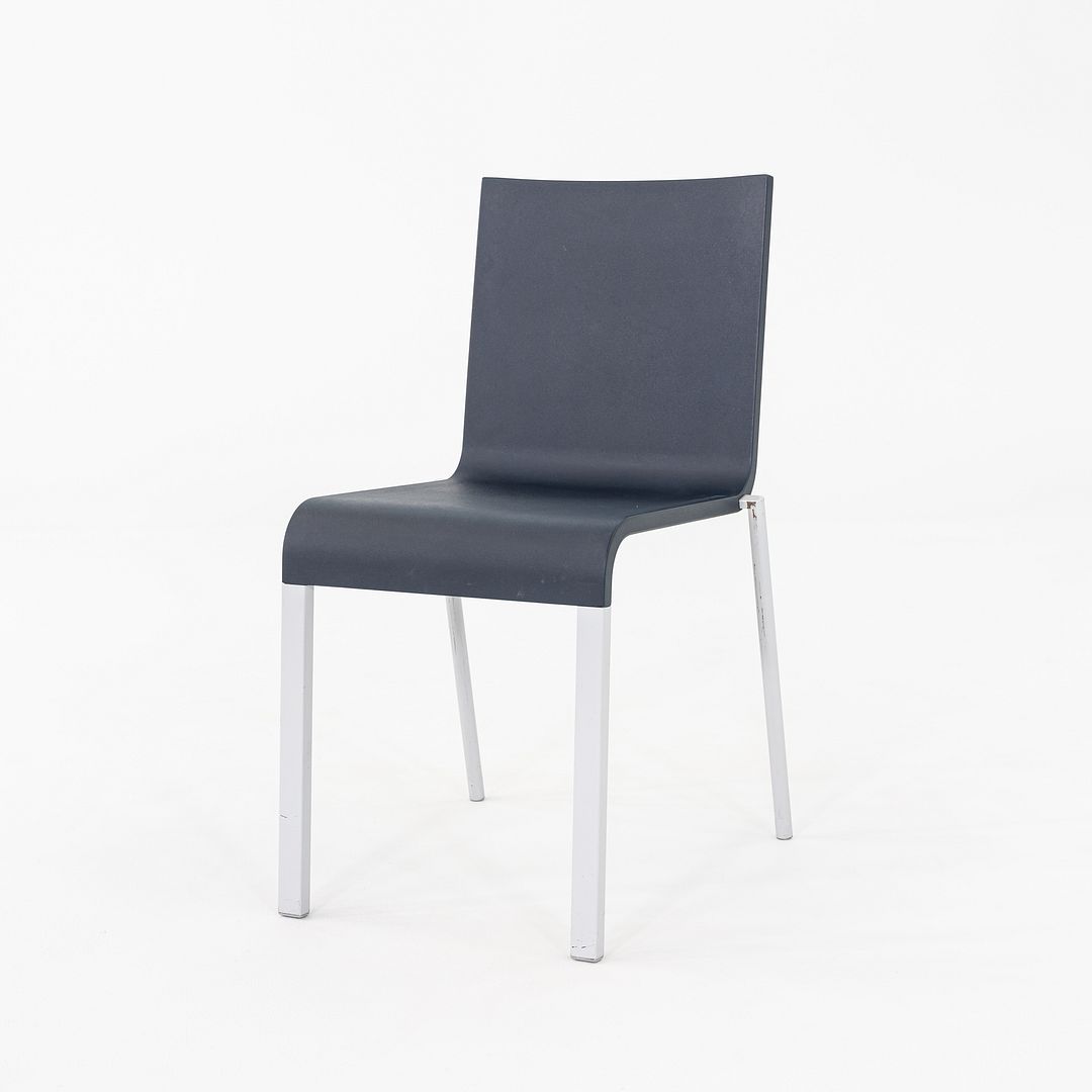 .03 Stacking Dining Chair