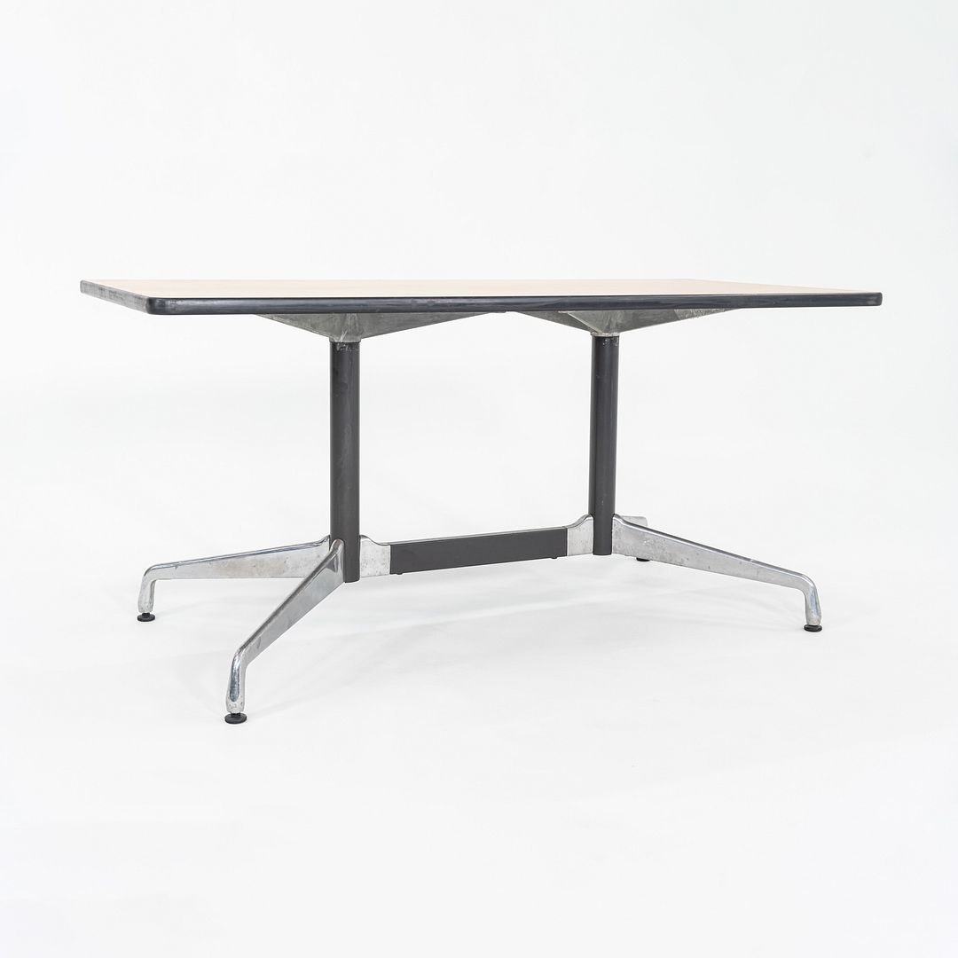 Segmented Conference Table, Model ET187