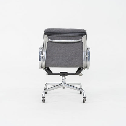 Eames Soft Pad Management Chair, Model EA417