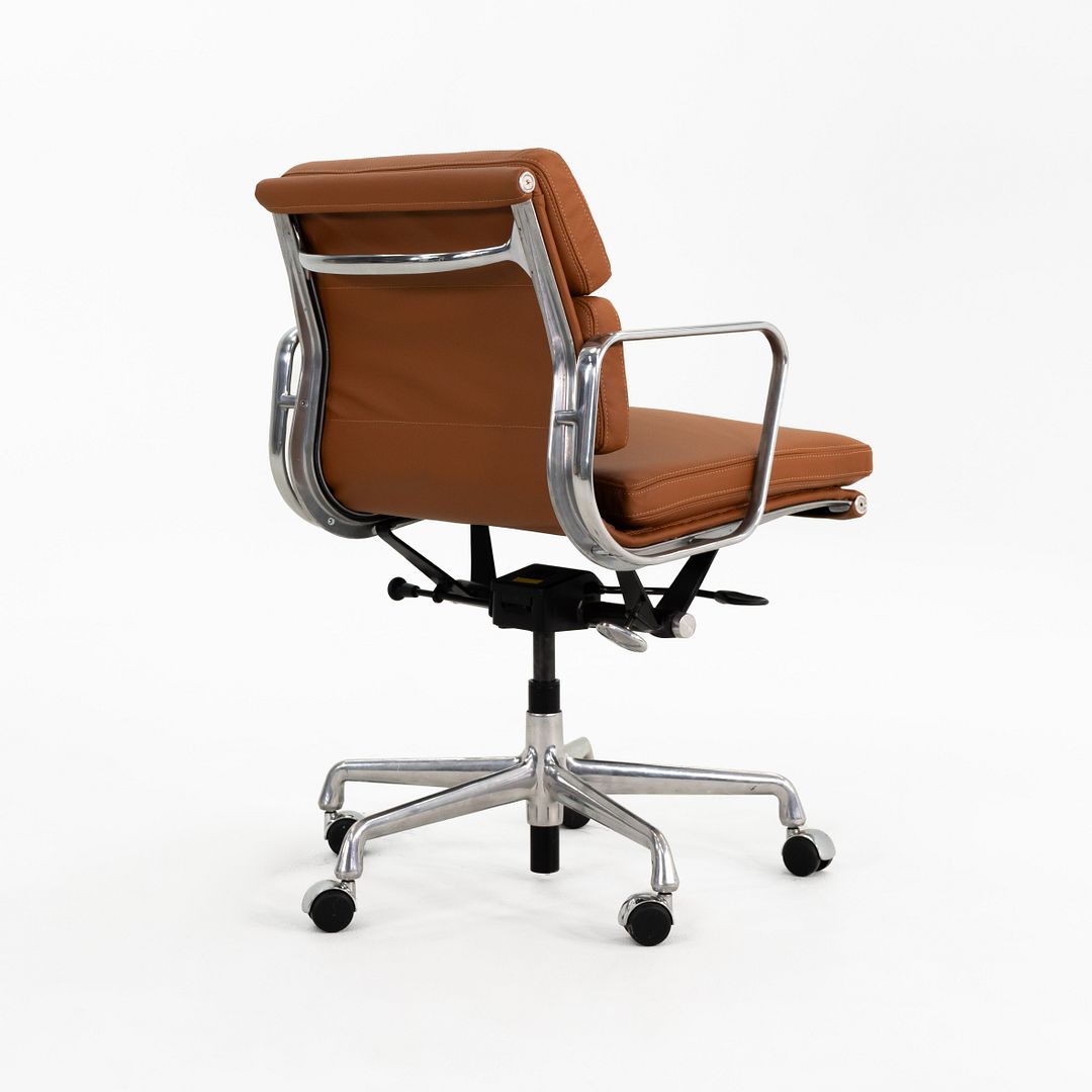 Aluminum Group Soft Pad Management Desk Chair, Model EA435