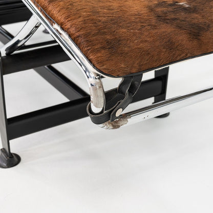 LC4 Chaise Lounge Chair