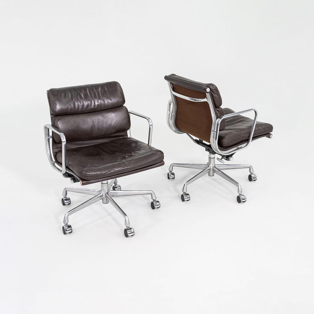 Soft Pad Management Chair, EA435