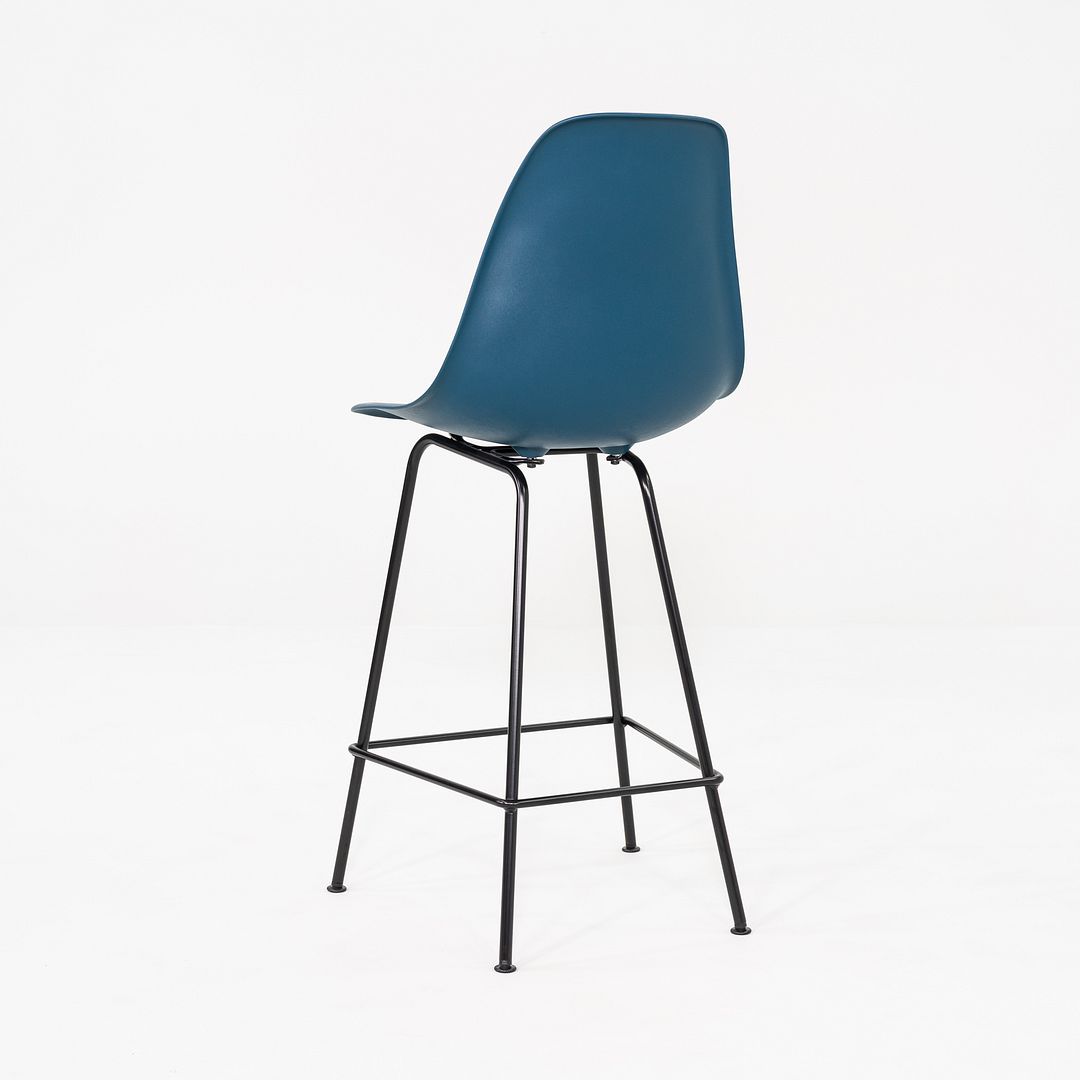 Shell Counter Stool