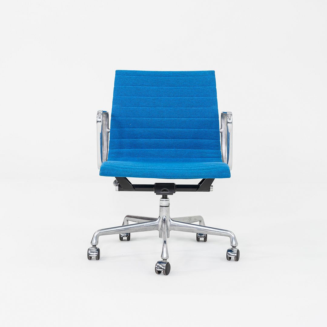 Eames Aluminum Group Management Chair