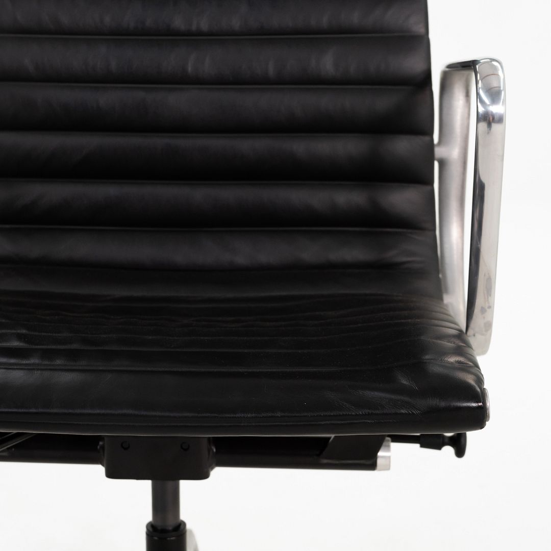 Aluminum Group Executive Desk Chair, Model EA337