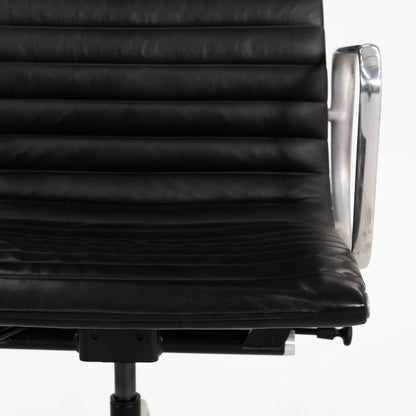 Aluminum Group Executive Desk Chair, Model EA337