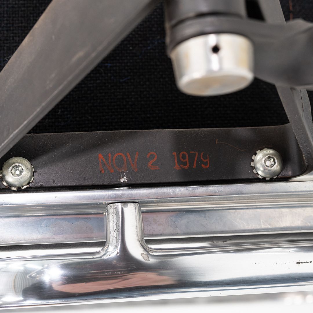 Soft Pad Management Chair, EA418