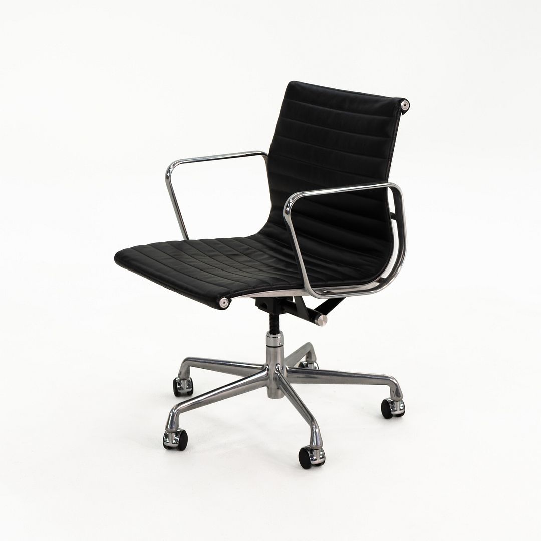 Aluminum Group Management Desk Chair, Model EA335