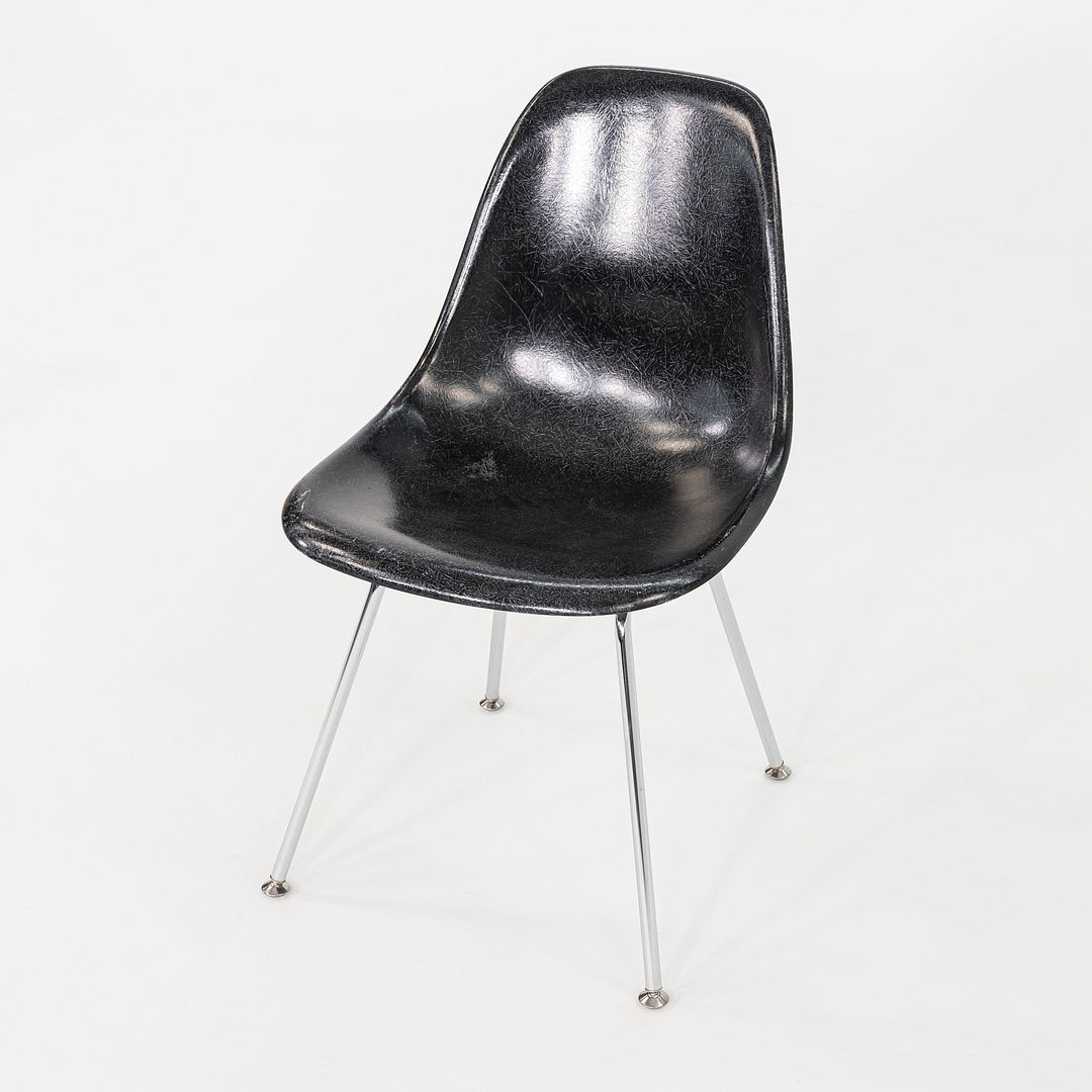 Shell Chair
