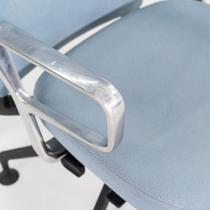 ID Trim Desk Chair