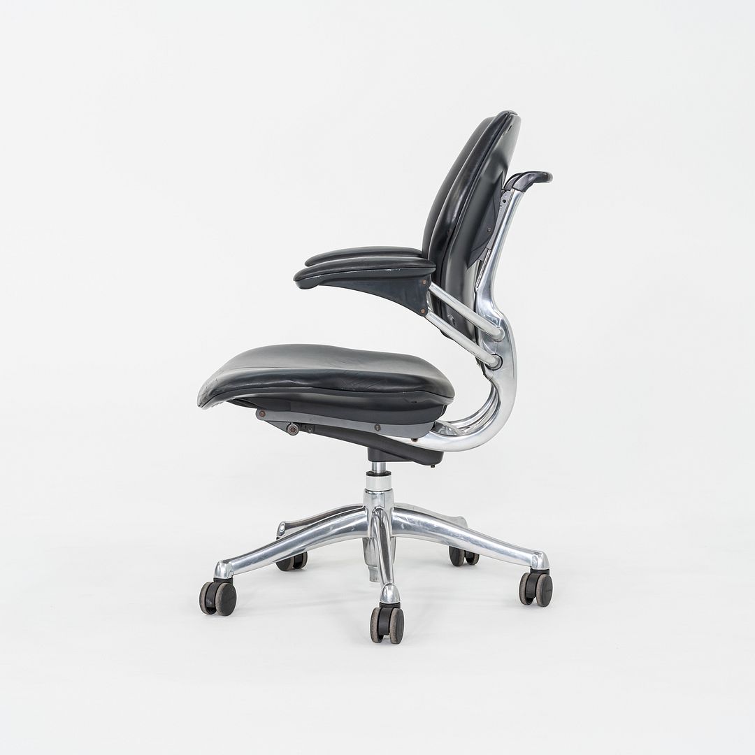 Freedom Task Desk Chair