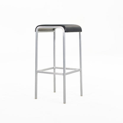 20-06 Bar Stool