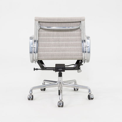 Aluminum Group Management Desk Chair, Model EA335