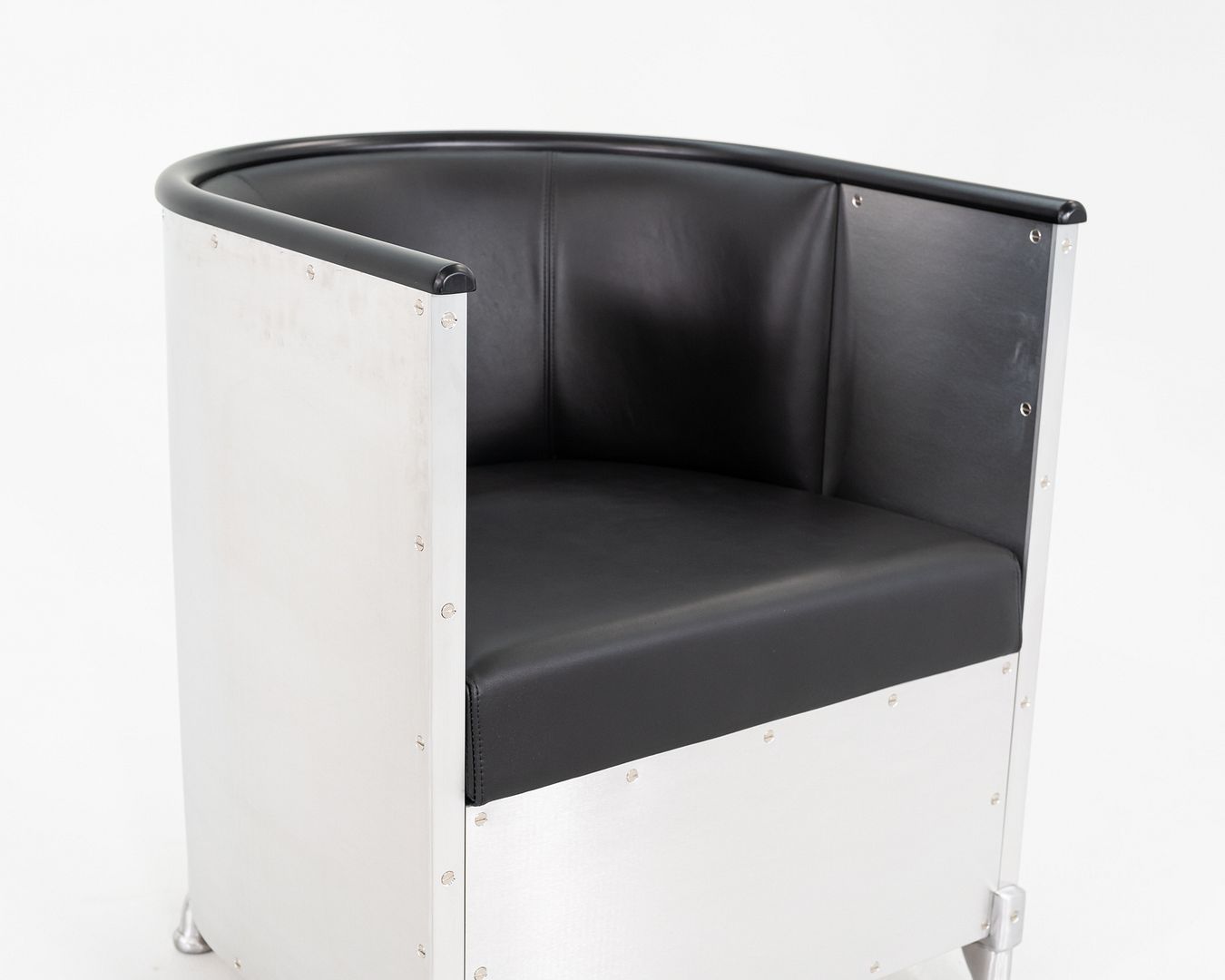 Aluminum Lounge Chair