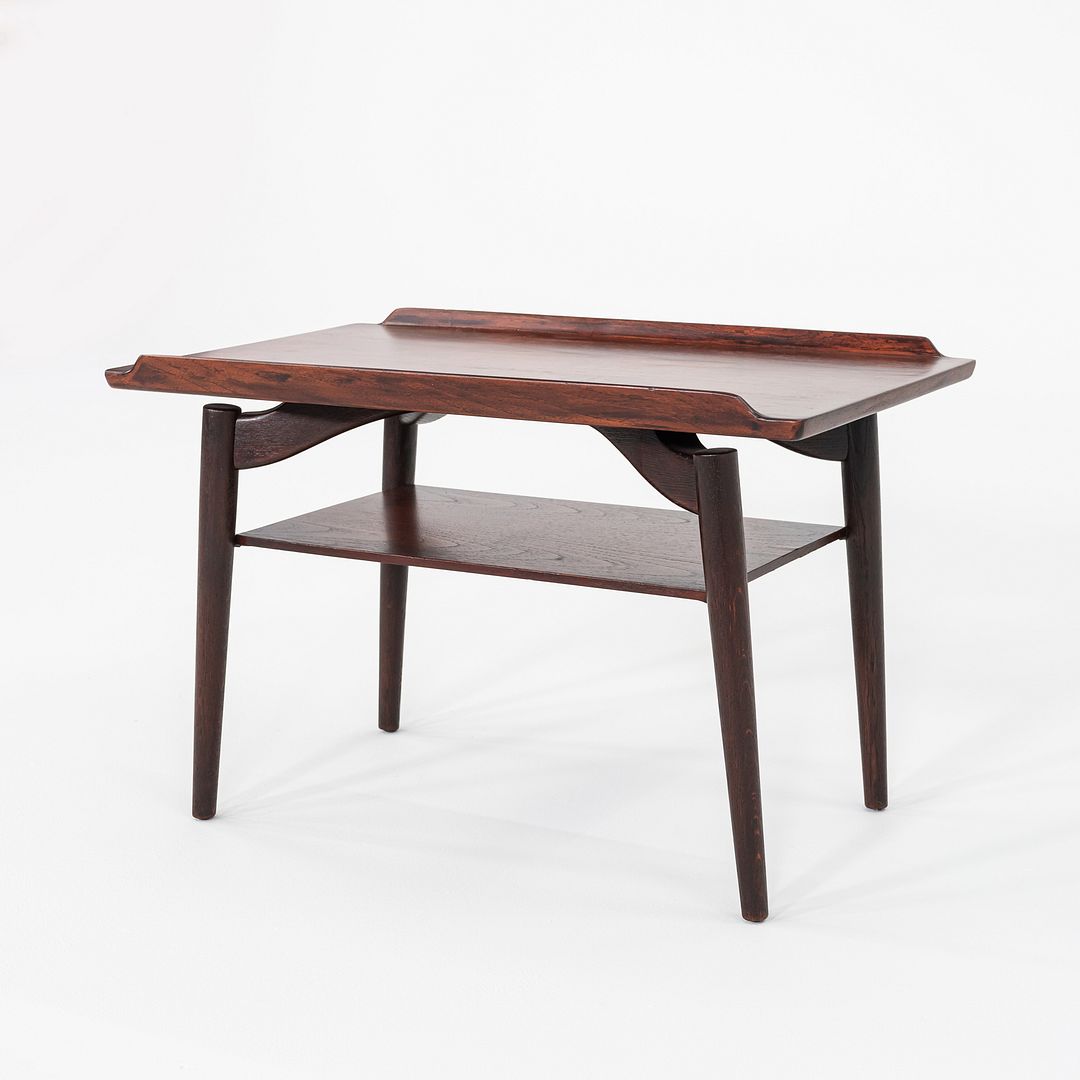 T9 Side Table