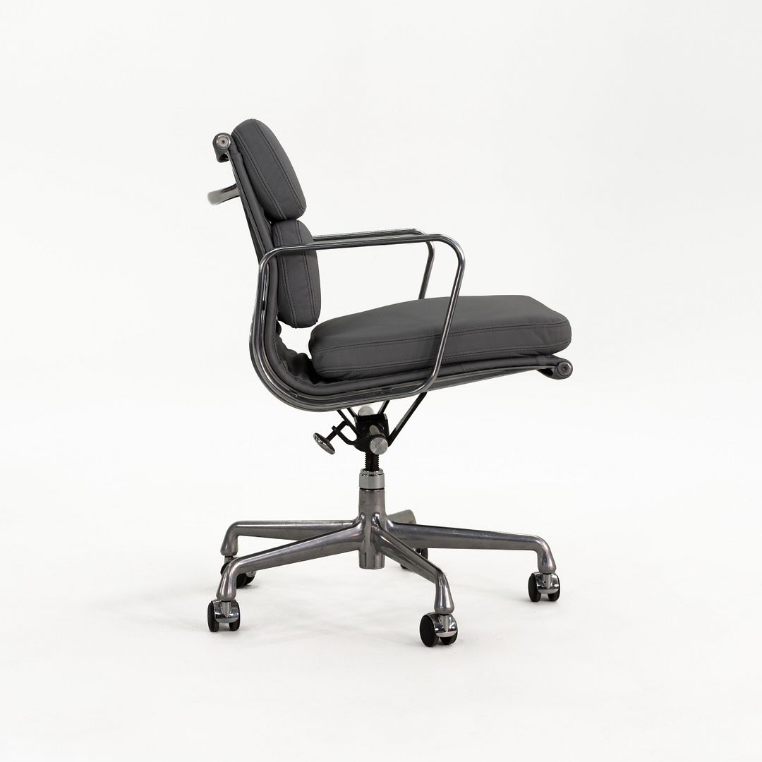 Soft Pad Management Desk Chair, Model EA435
