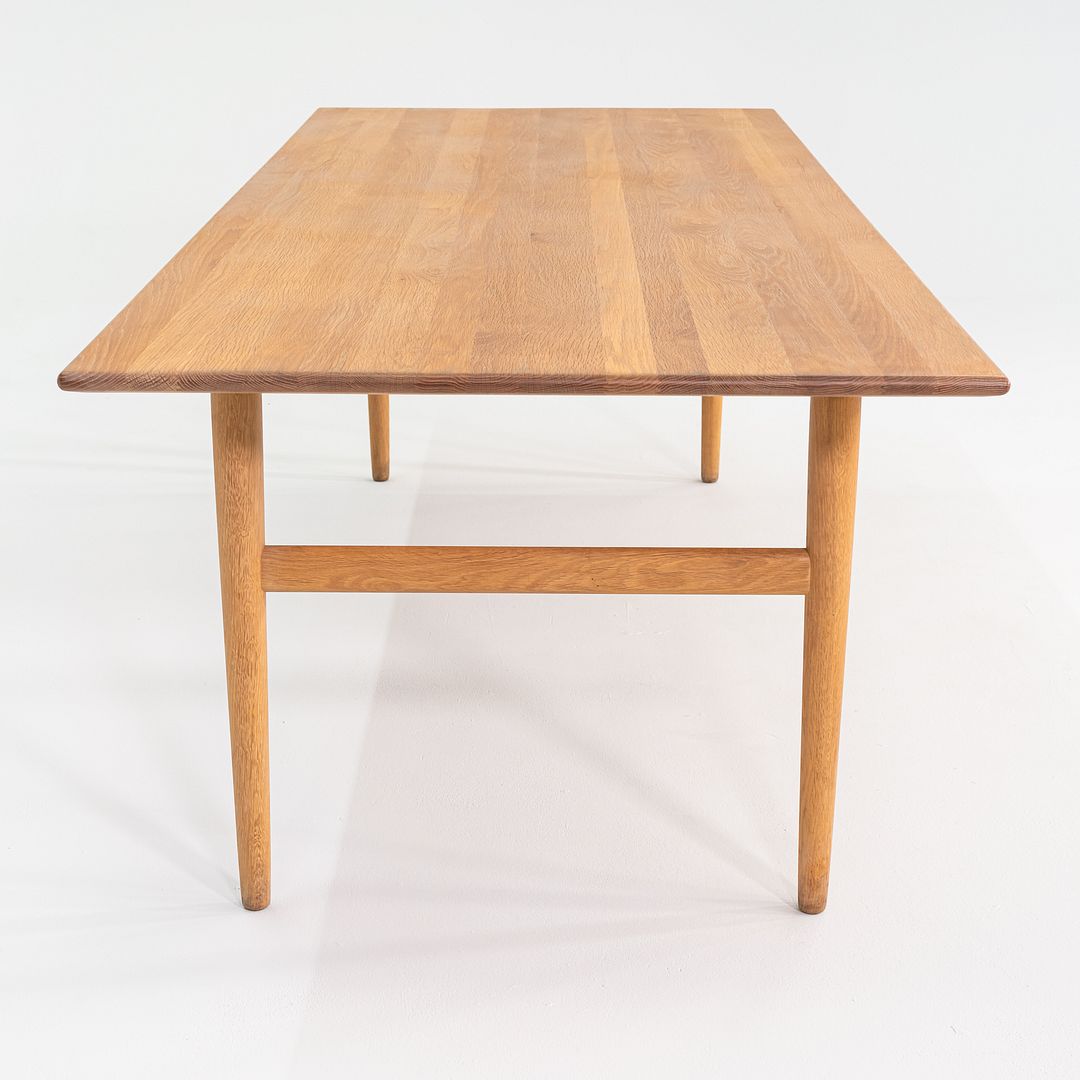 CH327 Dining Table