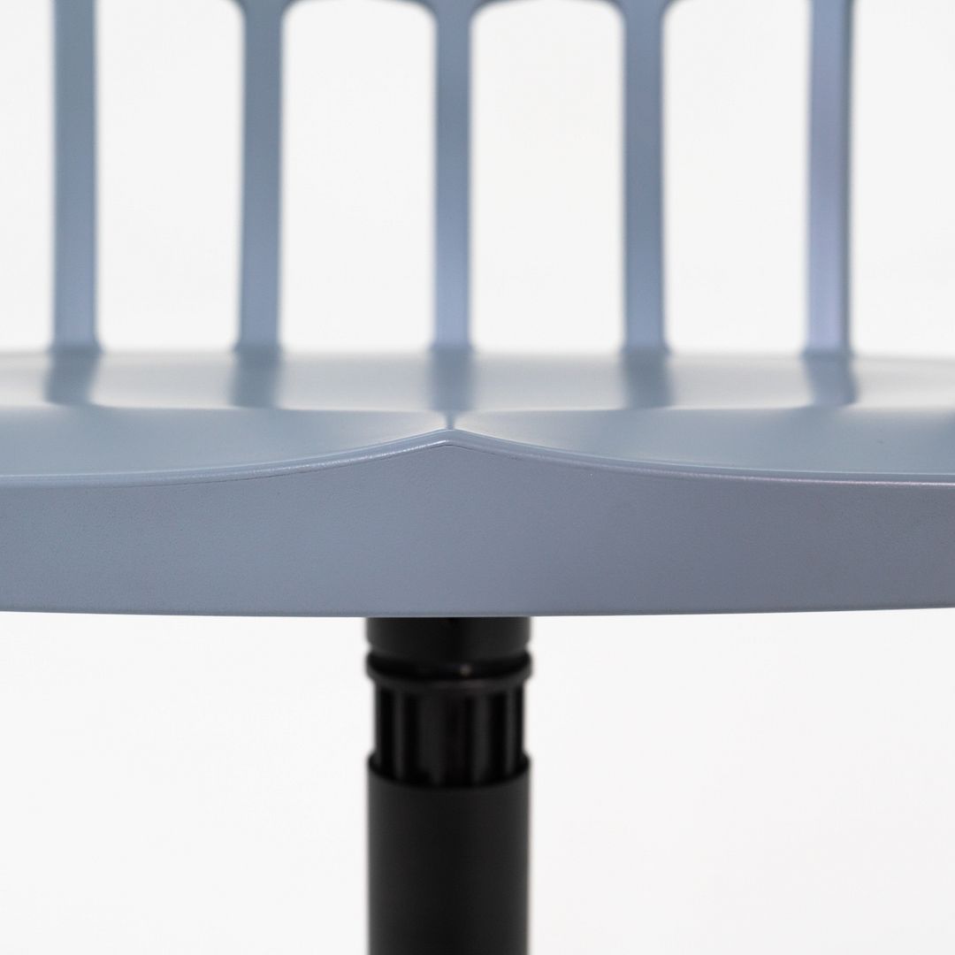 Comback Swivel Chair