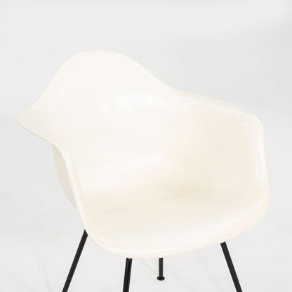 DAX Chair