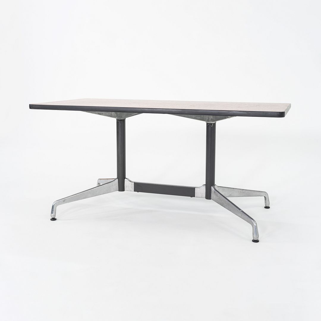 Segmented Conference Table, Model ET187