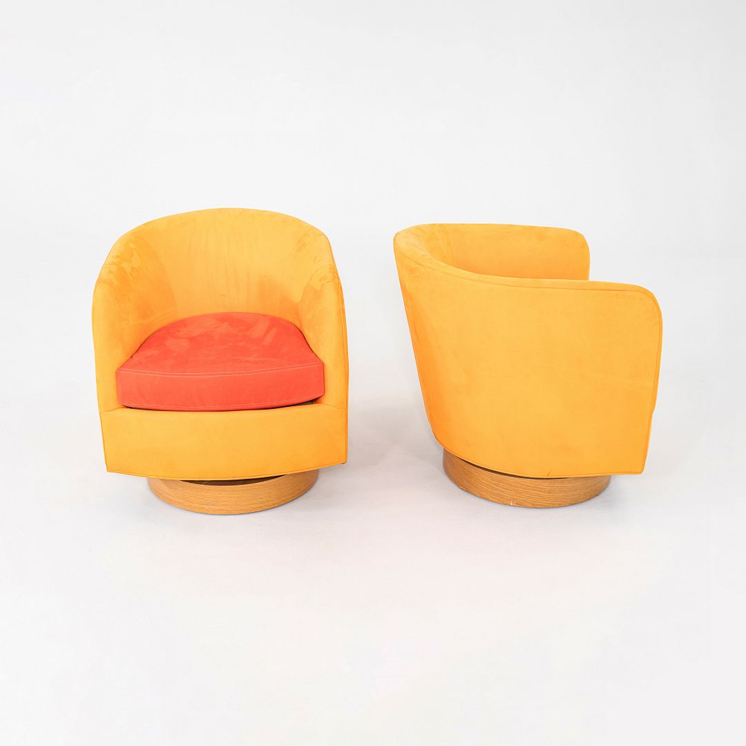 Papa Roxy Swivel Lounge Chair