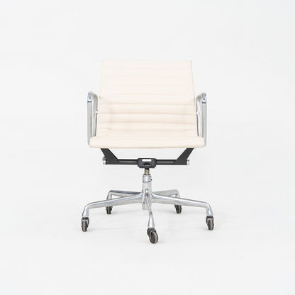Aluminum Group Management Chair, Model EA335