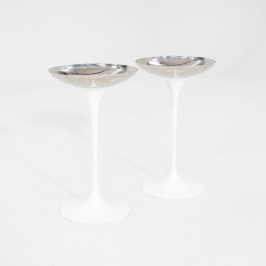 Pedestal Round Ashtray