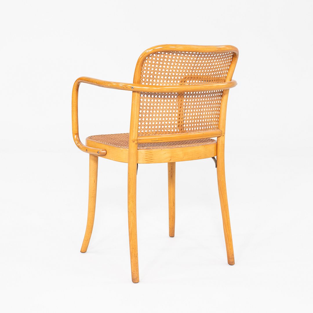 Model 811 Prague Chair