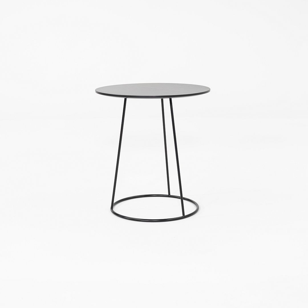 Breeze Table