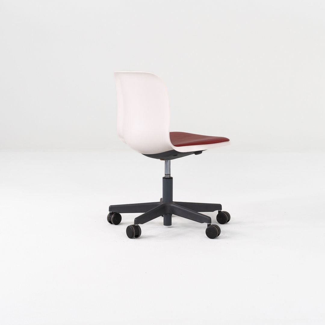 SixE Swivel Desk Chair