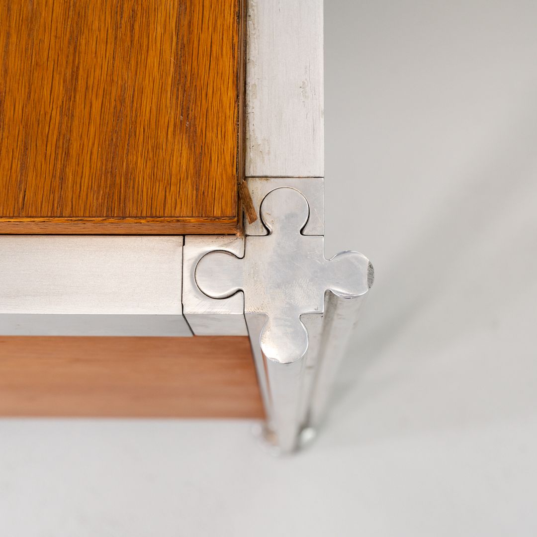 Quadrilobe 4-Postion Credenza