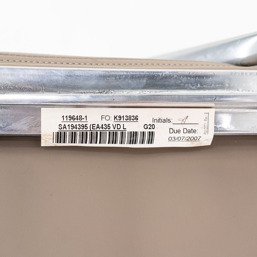 Soft Pad Management Chair, EA435